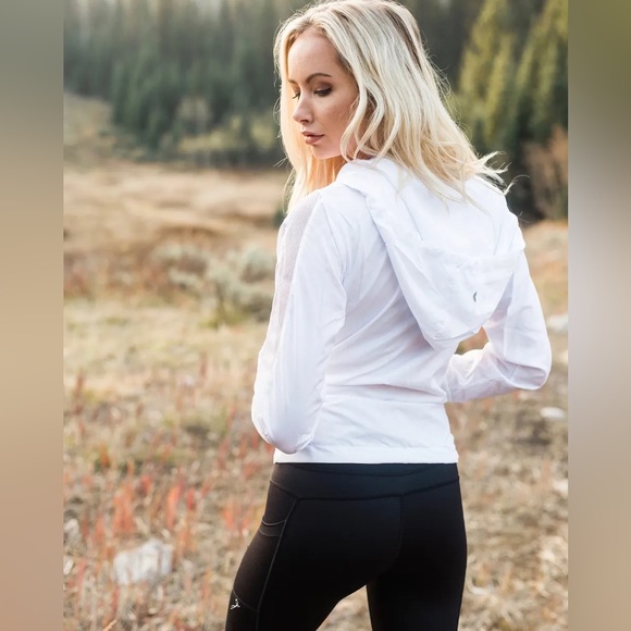 Zyia White Bomber Jacket Size XL and a lg - Picture 2 of 7